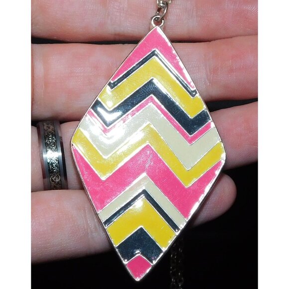 80s/90s Style Enamel Geometric Pendant Necklace - Picture 1 of 4